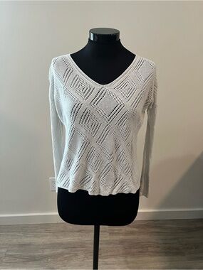 Brandy Melville White Open-Knit V-Neck Long Sleeve Top